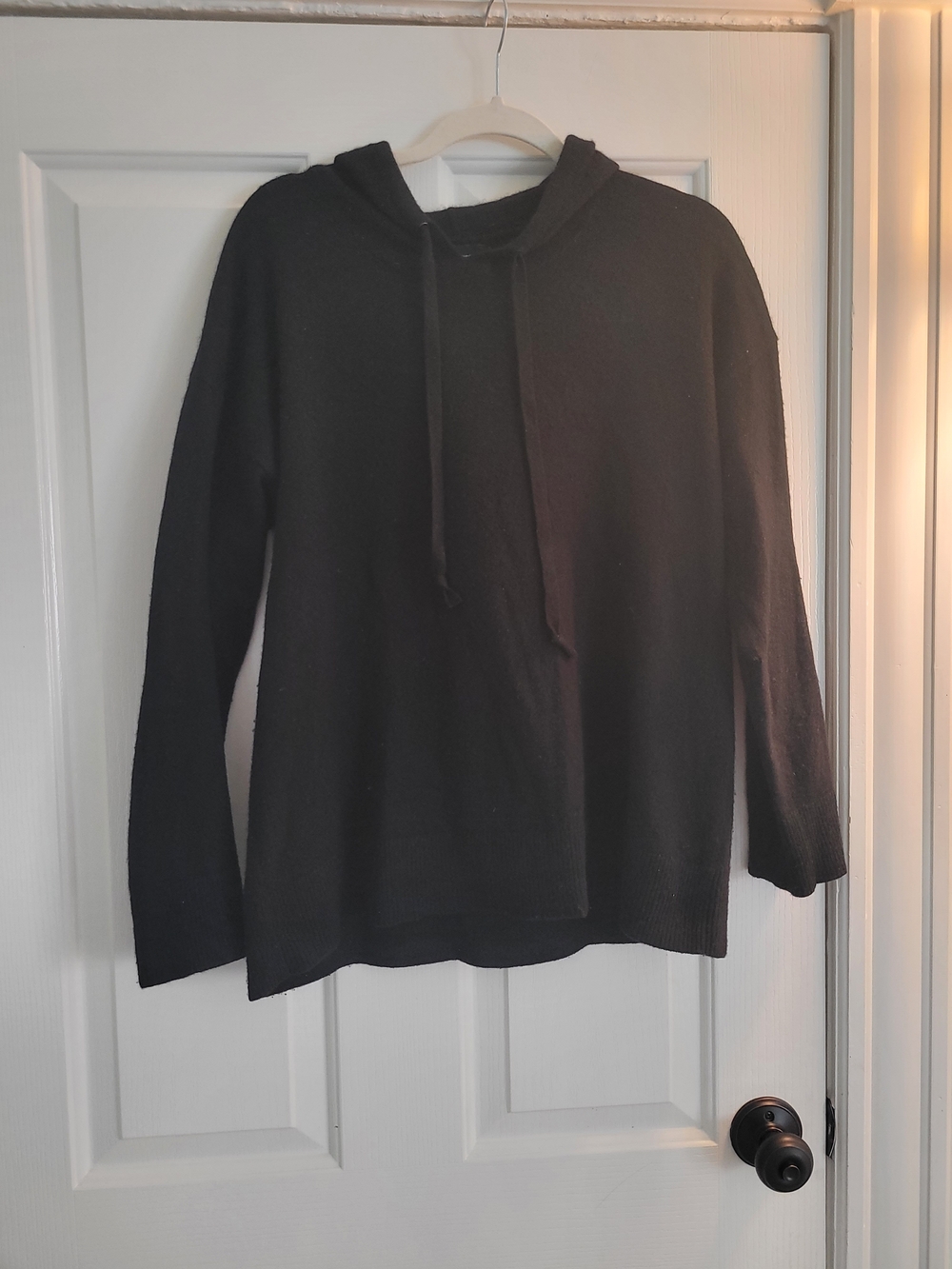 Bloomingdale's Cashmere Women's Black Sweater
